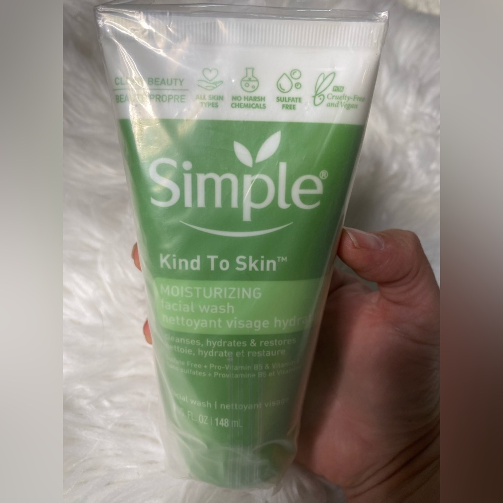Simple Green Moisturizing Facial Wash